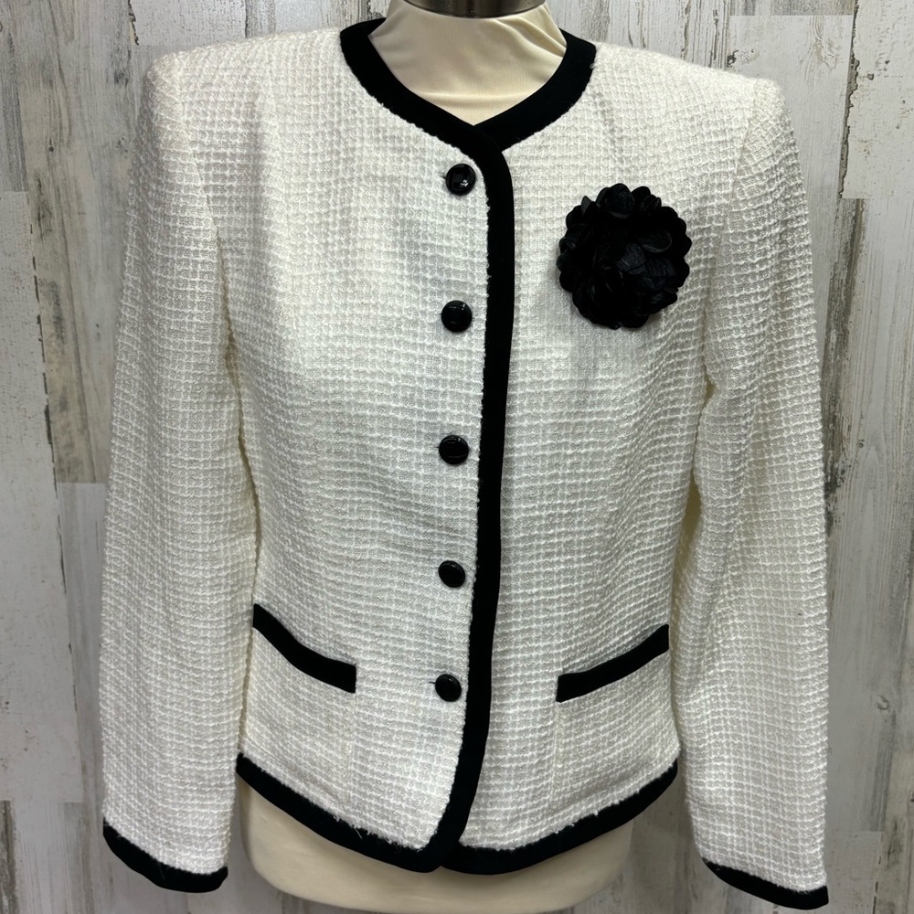 Perceptions Vintage Boucle Button Front Blazer - image 1